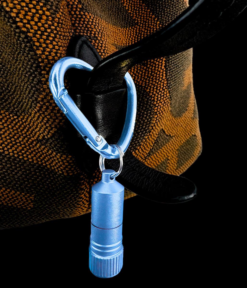 munkees Mini LED Taschenlampe mit Herz-Karabiner blau