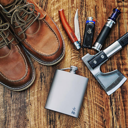 Fire-Maple Bacchus Flachmann aus Titan 200 ml