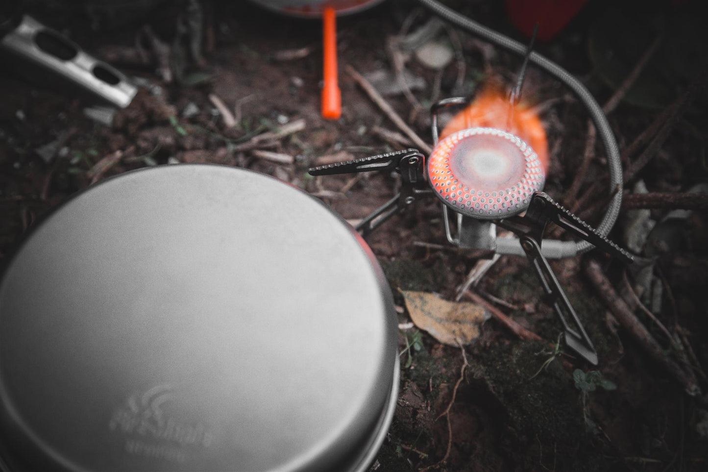 Blade 2 Titan Gaskocher mit Vorheizschlaufe – 135g, 2800W