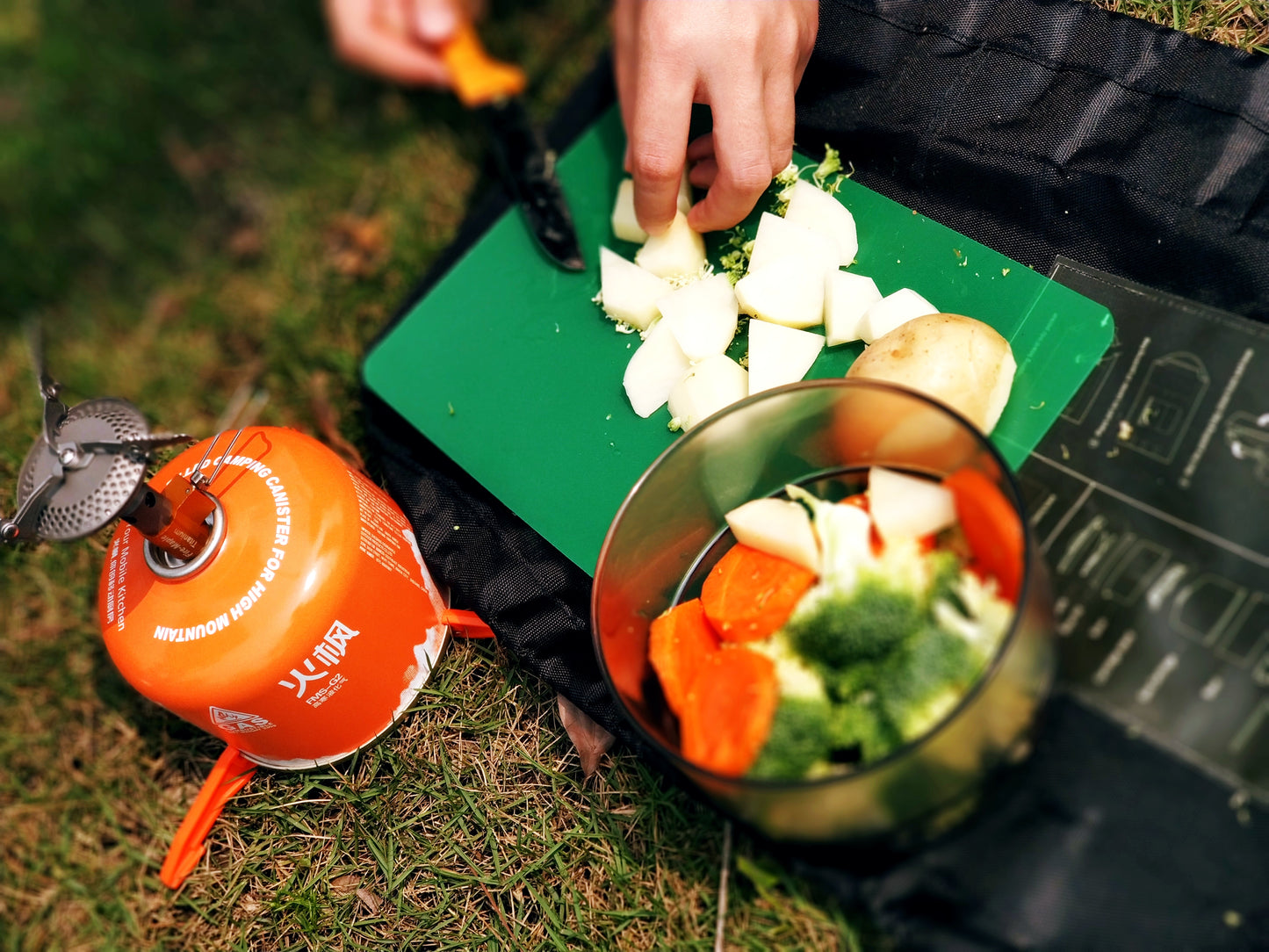 Fire Maple Island Campingkocher mit Windschutz